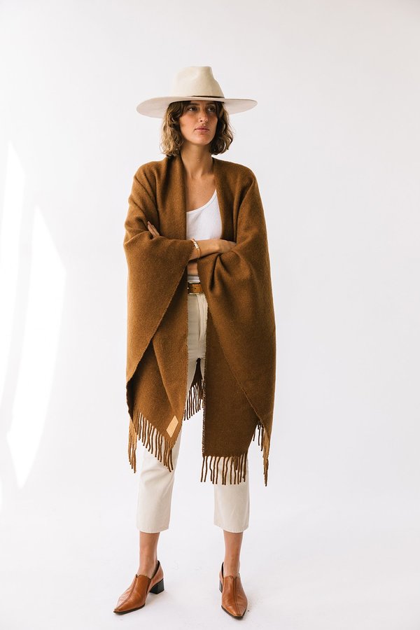 Pampa Poncho - Tobacco Pampa Poncho - Tobacco