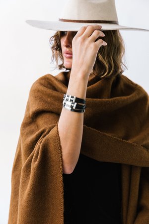 Pampa Poncho - Tobacco Pampa Poncho - Tobacco
