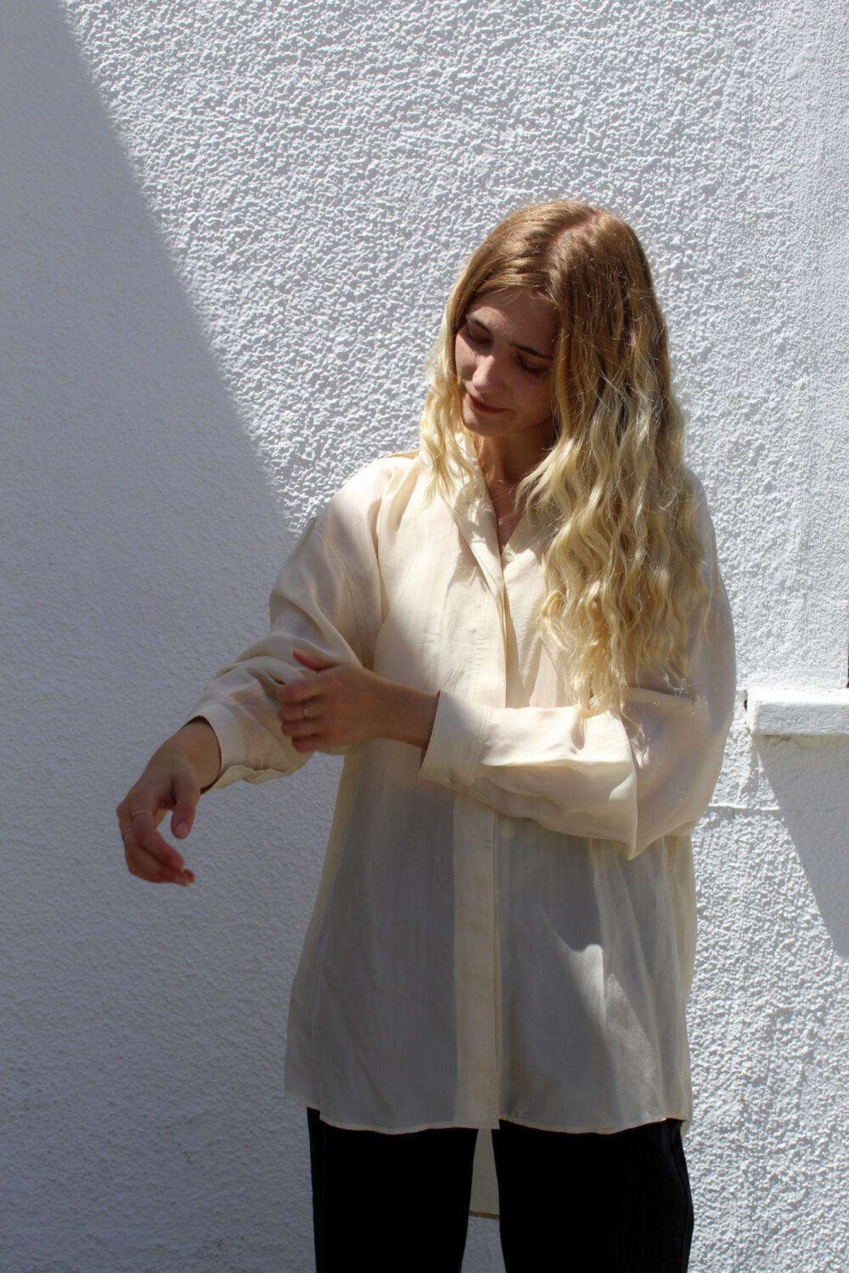 AMOMENTO Silky Shirt - Cream - Image 4 of 5