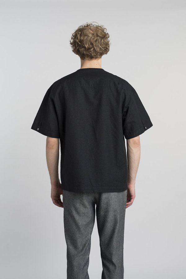 Delikatessen Short Sleeve Cotton/Linen Shirt - Black Delikatessen Short Sleeve Cotton/Linen Shirt - Black