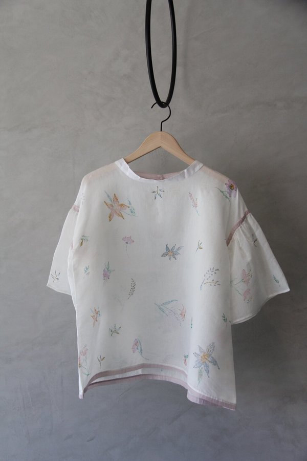 EKA Silk Clary Shirt - White/Flowers EKA Silk Clary Shirt - White/Flowers