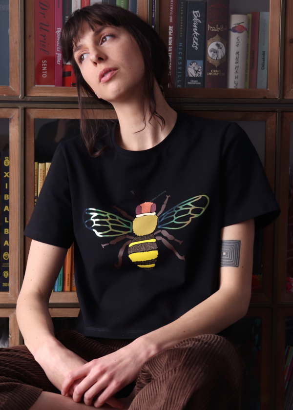 LB2 STUDIO Bee Crop T-shirt LB2 STUDIO Bee Crop T-shirt
