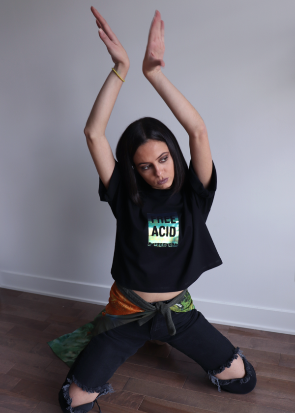 LB2 STUDIO Free Acid Crop T-shirt LB2 STUDIO Free Acid Crop T-shirt
