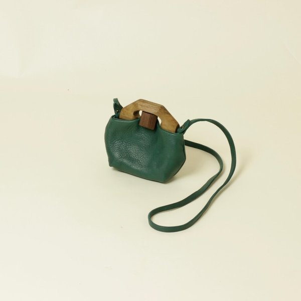 Eatable Of Many Orders Tin Cow Leather Bag Original Hexagon With Handmade Wood Closure Eatable Of Many Orders Tin Cow Leather Bag Original Hexagon With Handmade Wood Closure