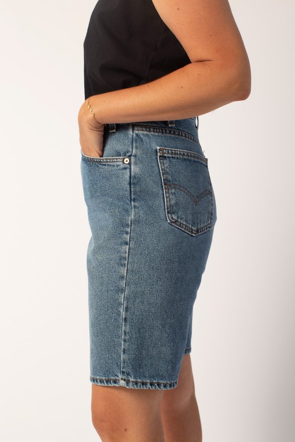 Vintage Levis 550 Mid-length Shorts Vintage Levis 550 Mid-length Shorts