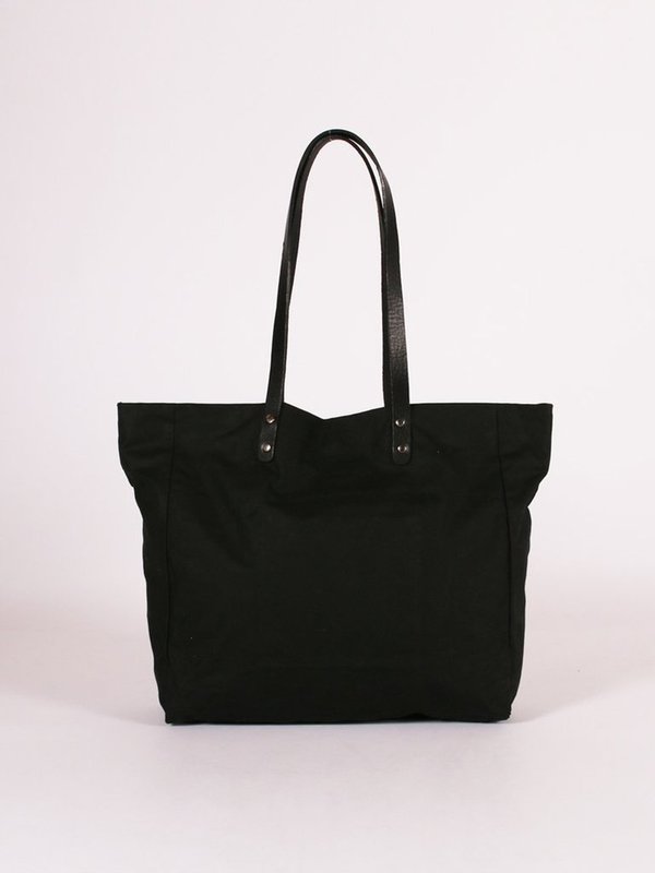 Kate Sheridan Midi Tote - Black Kate Sheridan Midi Tote - Black