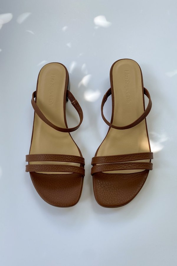 Lisa Says Gah Gia Sandal - Cappuccino Lisa Says Gah Gia Sandal - Cappuccino