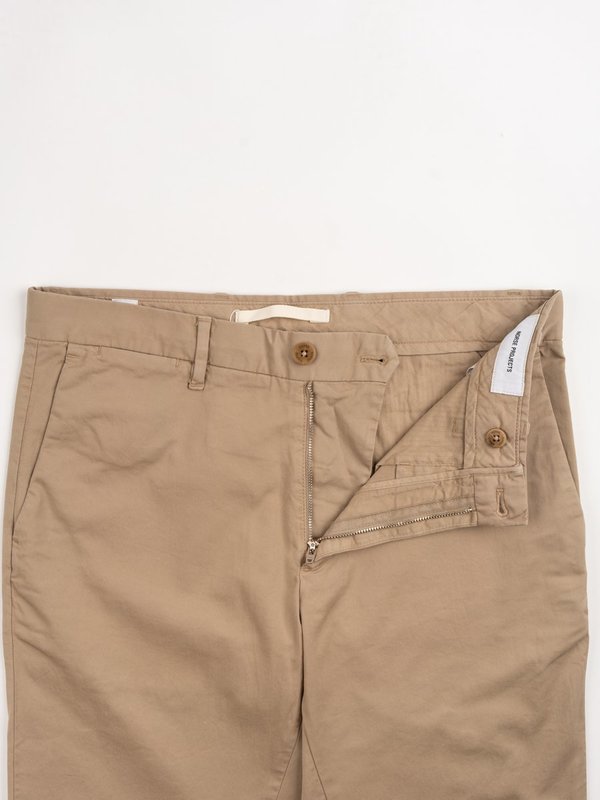 Norse Projects Aros Slim Light Stretch Utility Pant - Khaki Norse Projects Aros Slim Light Stretch Utility Pant - Khaki