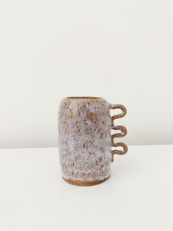Ri-Ri-Ku Mini Squiggle Handle Vase Ri-Ri-Ku Mini Squiggle Handle Vase