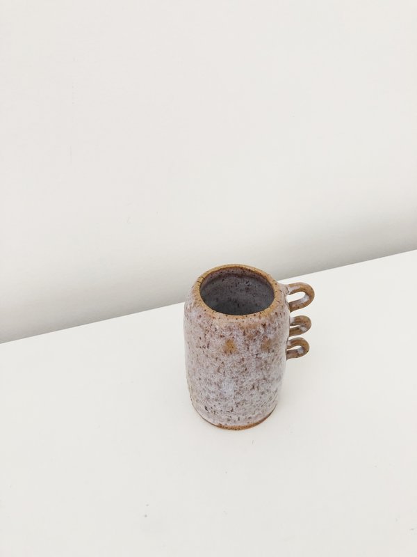 Ri-Ri-Ku Mini Squiggle Handle Vase Ri-Ri-Ku Mini Squiggle Handle Vase