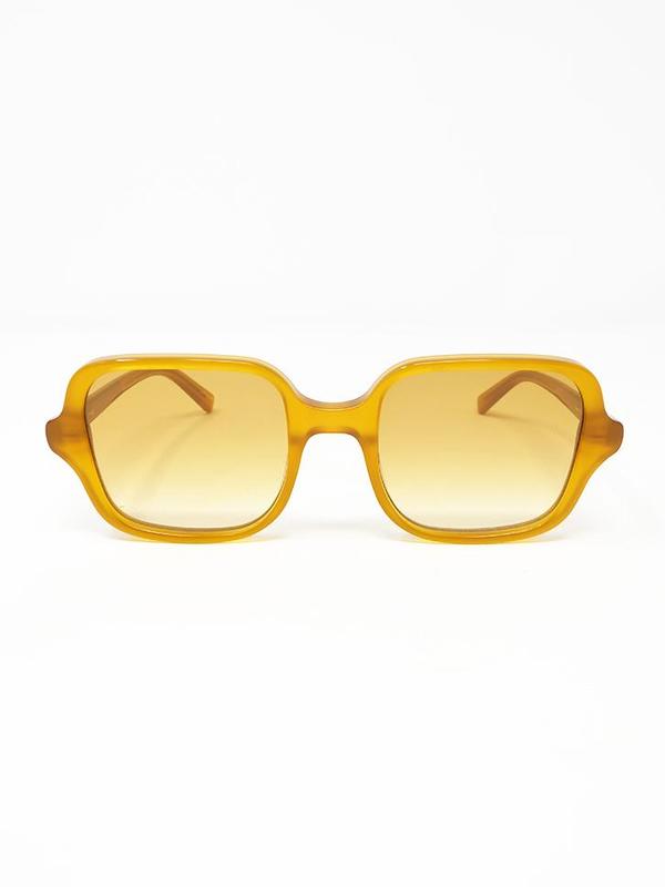 Chimi Square Sunglasses - Honey Chimi Square Sunglasses - Honey
