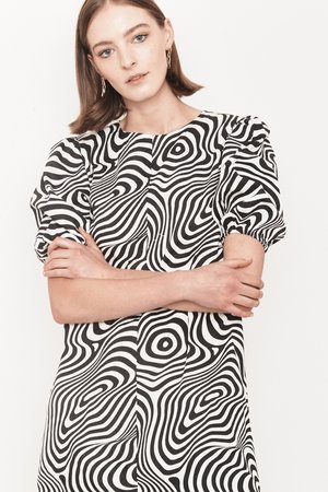 Arc & Bow Trance Dress - Black/White Arc & Bow Trance Dress - Black/White