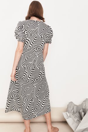Arc & Bow Trance Dress - Black/White Arc & Bow Trance Dress - Black/White