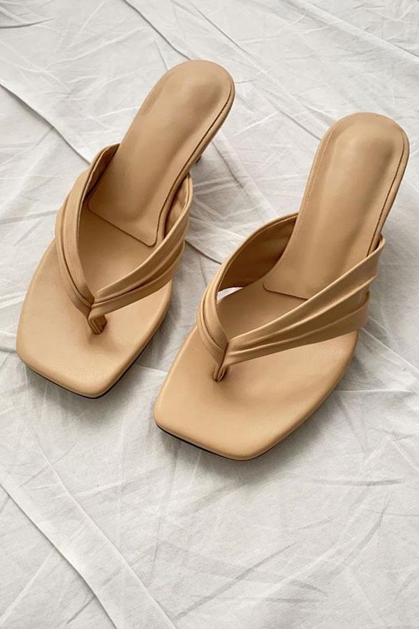 W A N T S Luna Thong Mule (Pre-order) W A N T S Luna Thong Mule (Pre-order)