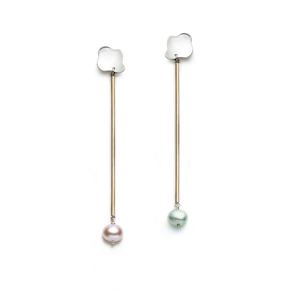 Nina Janvier Elsa Sorbet Earrings - Sterling Silver/Brass/Pearl Nina Janvier Elsa Sorbet Earrings - Sterling Silver/Brass/Pearl