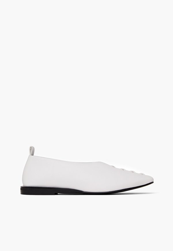 Matt & Nat Lia Flat - White Matt & Nat Lia Flat - White