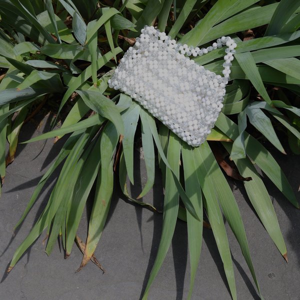 Kintsugi Beaded Bag - White/Clear Kintsugi Beaded Bag - White/Clear