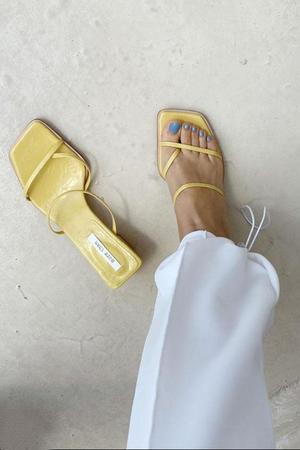 W A N T S Mila Heel W A N T S Mila Heel