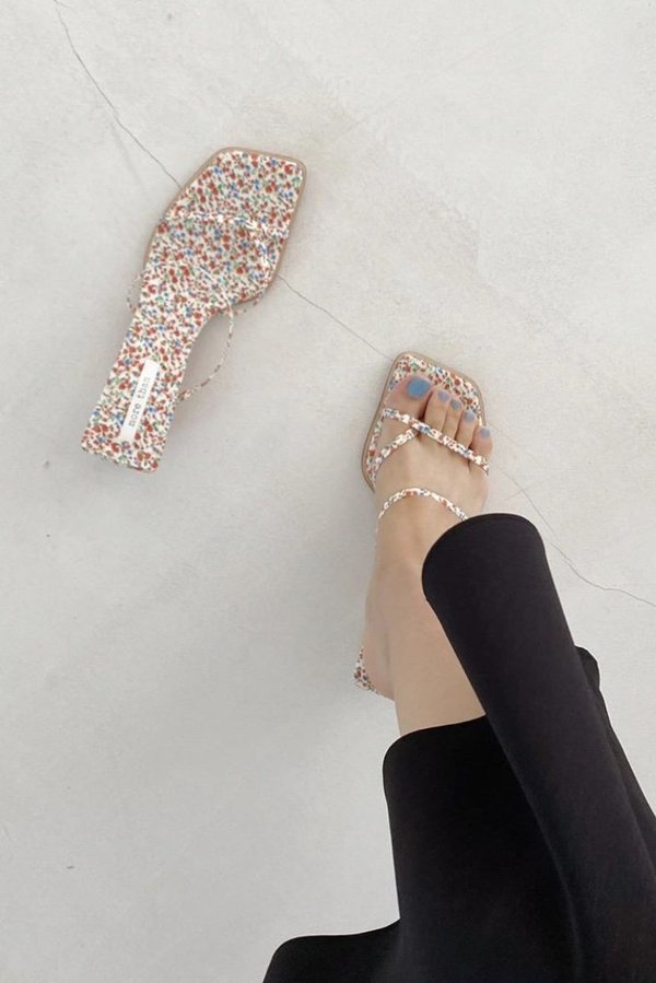 W A N T S Mila Heel W A N T S Mila Heel