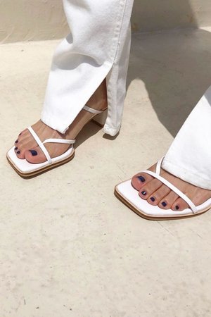 W A N T S Mila Heel W A N T S Mila Heel