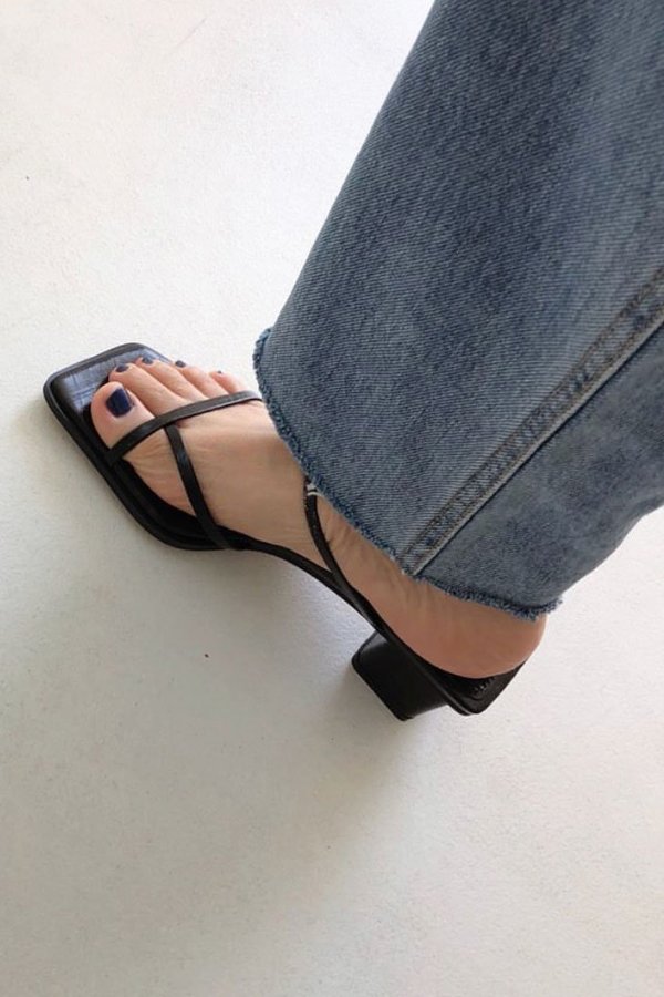 W A N T S Mila Heel W A N T S Mila Heel