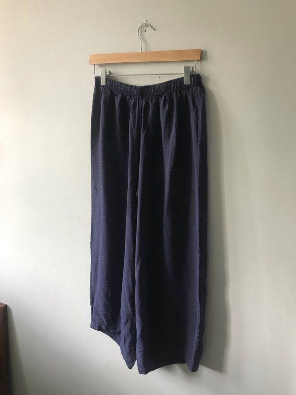 cut-loose Rayon Cropped Pants with Darts - Night Sky cut-loose Rayon Cropped Pants with Darts - Night Sky