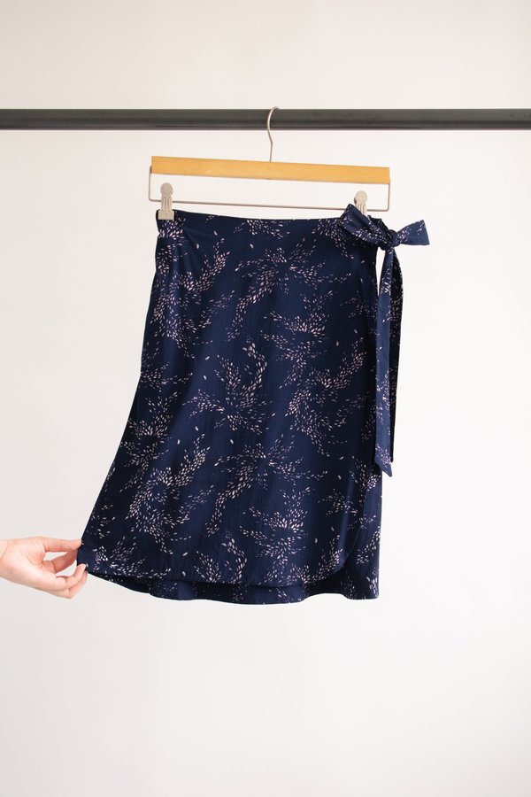 Conrado Jayden Wrap Skirt - Navy Print Conrado Jayden Wrap Skirt - Navy Print