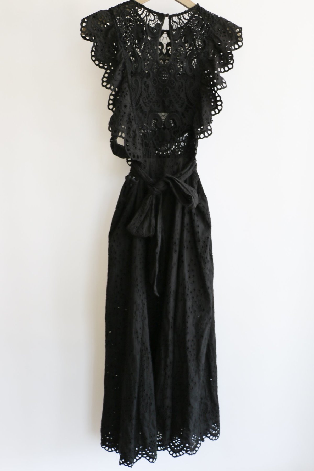 Pre-Loved] Nightcap Clothing Lace Midi Dress - Black | Garmentory
