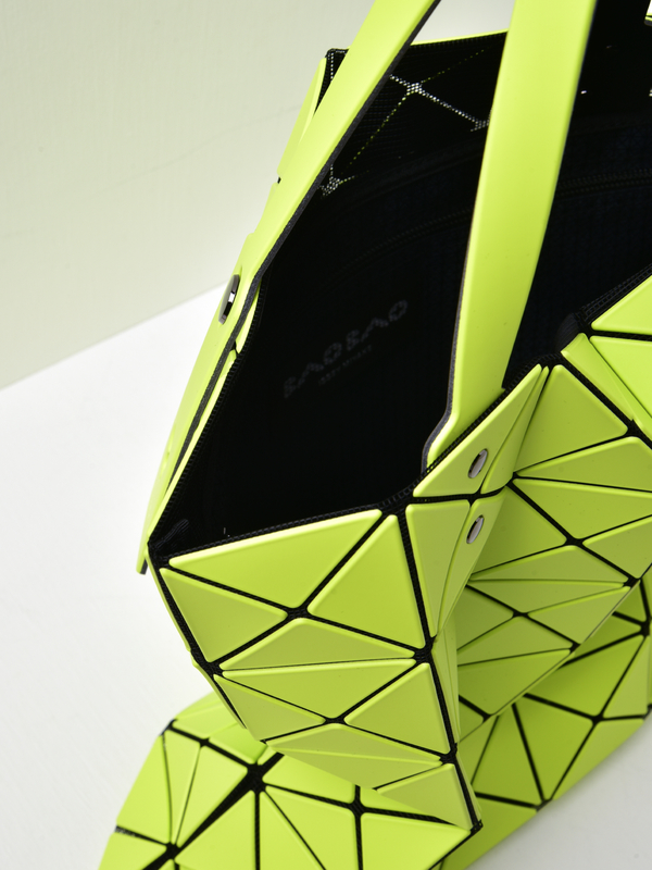 BAO BAO ISSEY MIYAKE LUCENT FROST - Lime Yellow BAO BAO ISSEY MIYAKE LUCENT FROST - Lime Yellow