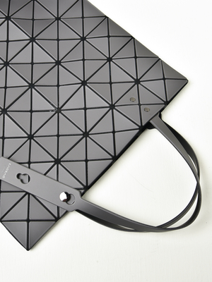 BAO BAO ISSEY MIYAKE LUCENT FROST - Dark Grey BAO BAO ISSEY MIYAKE LUCENT FROST - Dark Grey