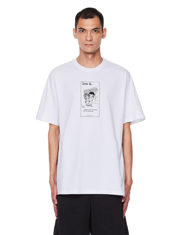 Vetements Love Is Printed T-Shirt Vetements Love Is Printed T-Shirt