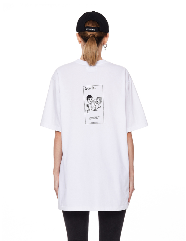 Vetements Love Is Cotton T-Shirt Vetements Love Is Cotton T-Shirt