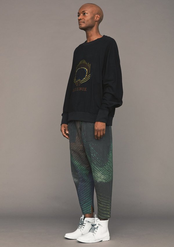 Berenik Sweater Oversized - Black with Logo Embroidery