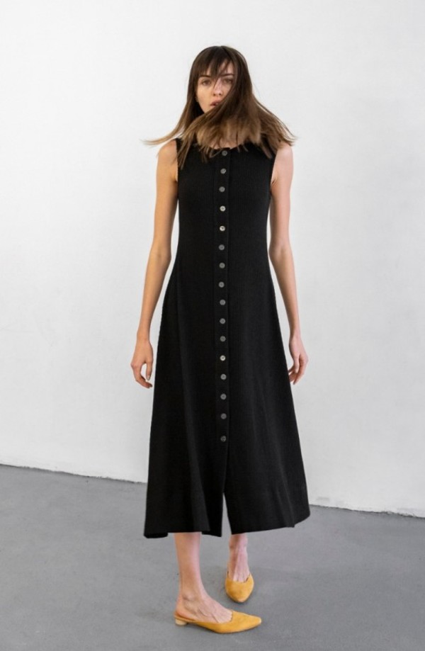 Delfina Balda Basic Color Sleeveless Dress - Black Delfina Balda Basic Color Sleeveless Dress - Black