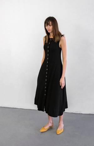 Delfina Balda Basic Color Sleeveless Dress - Black Delfina Balda Basic Color Sleeveless Dress - Black