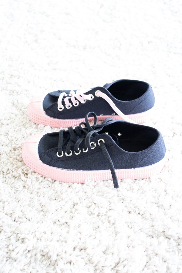Novesta Star Master Sneaker - Black/Pink Novesta Star Master Sneaker - Black/Pink