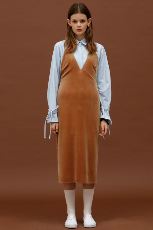 ROCKET LUNCH Velvet Midi Dress- Brown ROCKET LUNCH Velvet Midi Dress- Brown