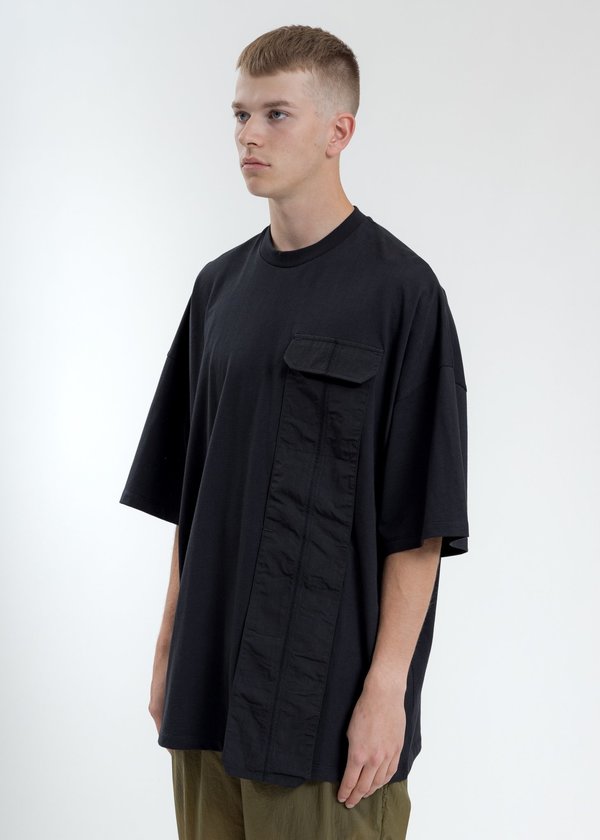 Komakino Oversized T-Shirt With Nylon Pocket - Black Komakino Oversized T-Shirt With Nylon Pocket - Black