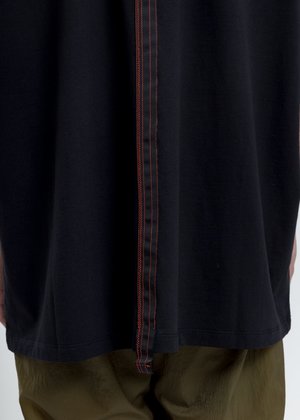 Komakino Oversized T-Shirt With Nylon Pocket - Black Komakino Oversized T-Shirt With Nylon Pocket - Black