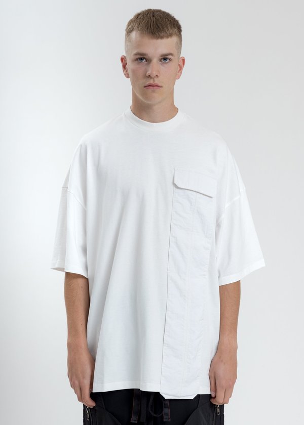 Komakino Oversized T-Shirt With Nylon Pocket - White Komakino Oversized T-Shirt With Nylon Pocket - White