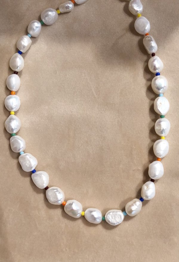 Nicole Kwon Concept Store Saltwater Rainbow Pearl Necklace Nicole Kwon Concept Store Saltwater Rainbow Pearl Necklace