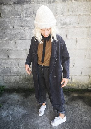 Berenik LONG REVERS DENIM COAT - washed black Berenik LONG REVERS DENIM COAT - washed black