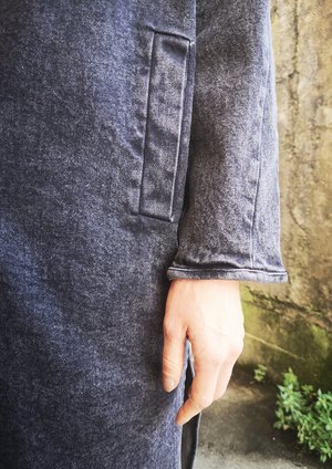 Berenik LONG REVERS DENIM COAT - washed black Berenik LONG REVERS DENIM COAT - washed black