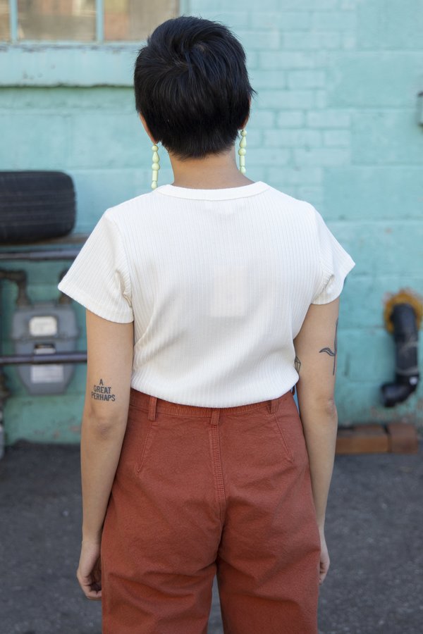 Lisa Says Gah Ribbed T-Shirt - Ivory Lisa Says Gah Ribbed T-Shirt - Ivory