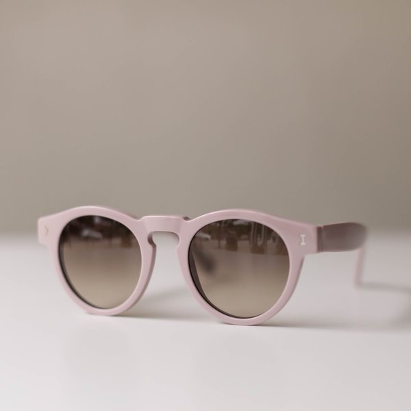 Illesteva Leonard Sunglasses - Mauve Illesteva Leonard Sunglasses - Mauve