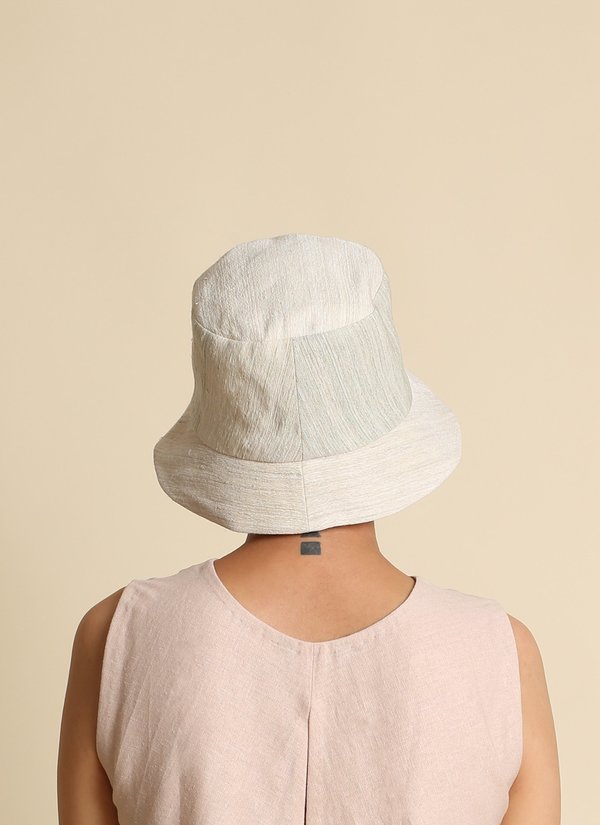 UNISEX KAAREM Mushroom Bucket Hat in Natural Cotton and Silk UNISEX KAAREM Mushroom Bucket Hat in Natural Cotton and Silk