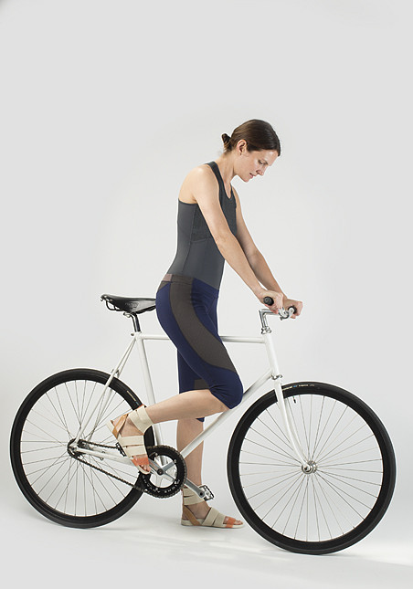 VPL Flexure Capri: Navy VPL Flexure Capri: Navy