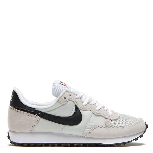 white nike challenger og