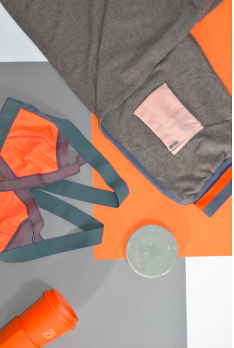 VPL Low Slung Capri: FAWN X CAUTION ORANGE VPL Low Slung Capri: FAWN X CAUTION ORANGE