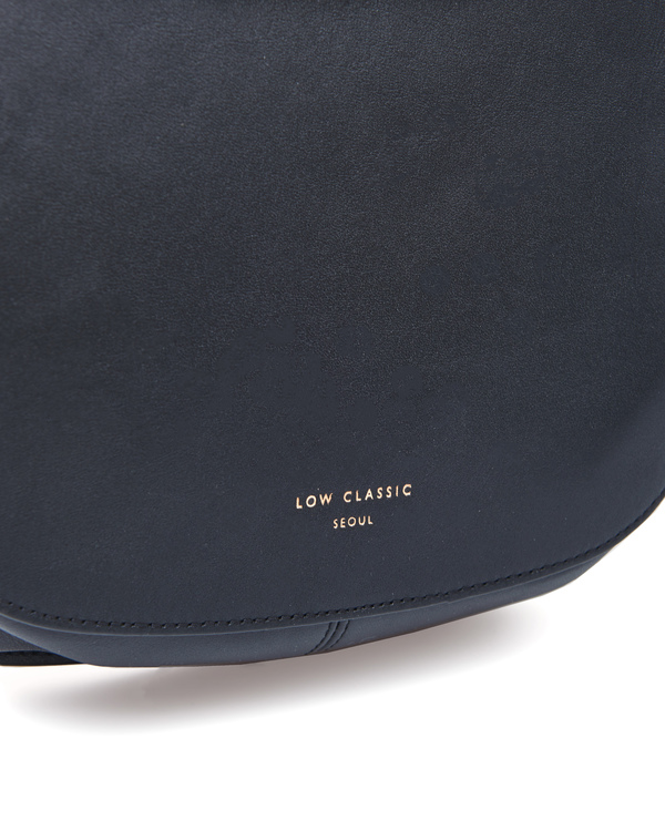 ◇LOW CLASSIC◇ LEATHER MEDIUM BAG_BLACK_LC247_BA02BK Low Classic Leather Shoulder Bag | Black | FARFETCH